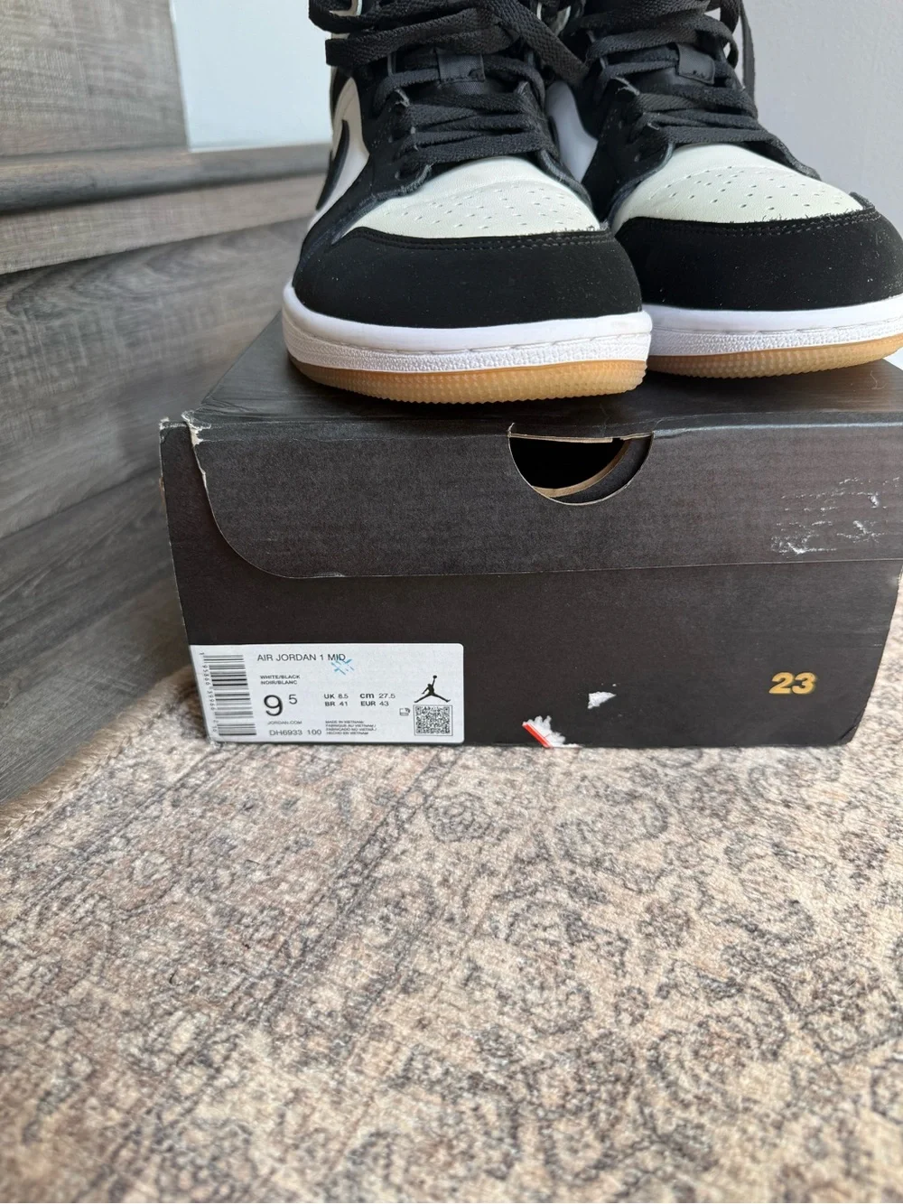 Jordan stylish mid